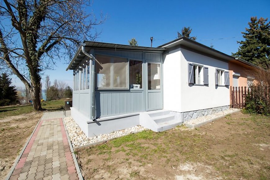 958 – Diófa Ikerfél Nyaraló Balatonszárszó