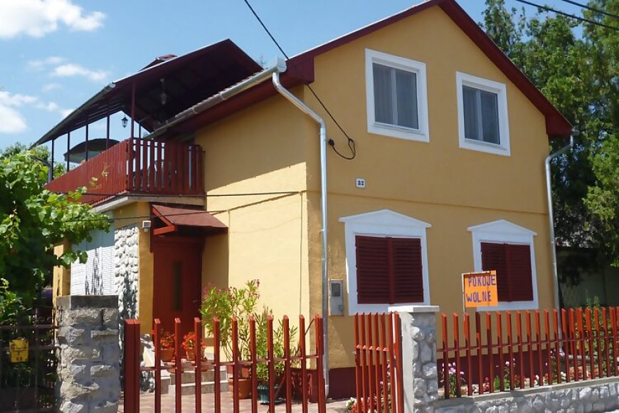 Napfény Apartmanok 2. Mezőkövesd – Zsóryfürdő